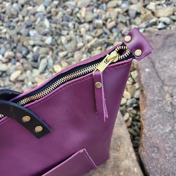 Portland Leather Lollipop Large Zippered Tote Bag Smooth Purple Black Handles - Picture 2 of 10